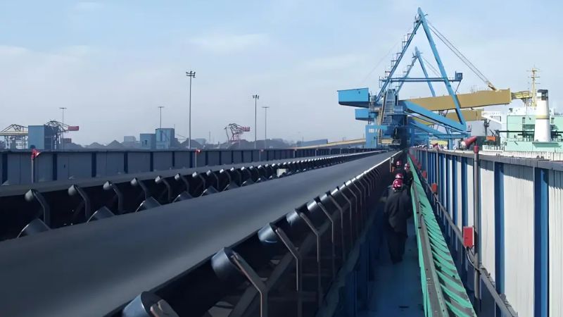長距離帶式輸送機